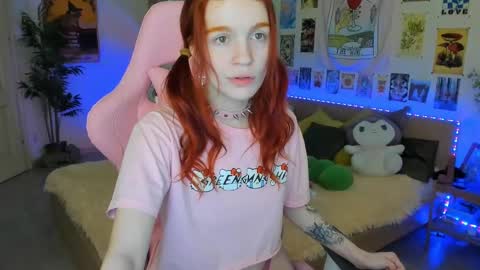 Snapshot of elly_milas chatting on 25, 2, 2025 Elly     Fansly  online show from 25, 2, 2025