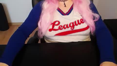 Elly online show from 6, 4, 2026