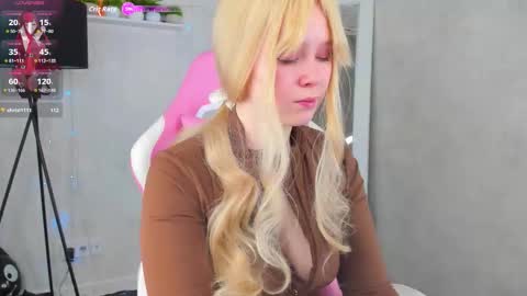 ellya_castro online show from 5, 12, 2025