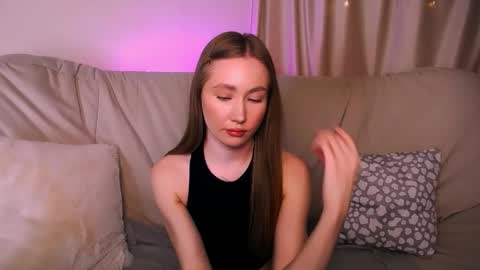  Elly  online show from 28, 2, 2026