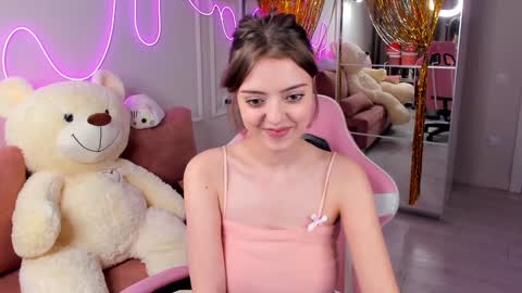 Snapshot of ellyford chatting on 3, 1, 2025 Elly online show from 3, 1, 2025