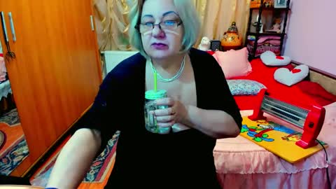 Snapshot of ellyhot53 chatting on 19, 1, 2025 ellyhot53 online show from 19, 1, 2025
