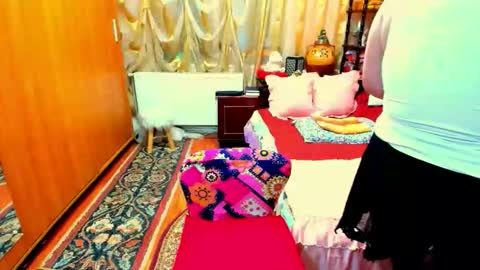 ellyhot53 online show from 6, 3, 2026