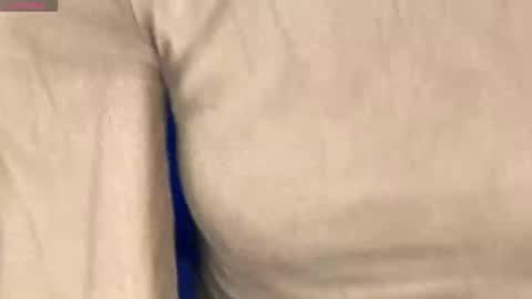 Snapshot of ellzabeth_ellison chatting on 17, 2, 2025 Im online Fri Sun Mon Tue Thu Fri Sat3 from 1000 online show from 17, 2, 2025