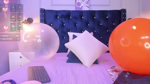 Snapshot of elodie_walker chatting on 31, 1, 2025 Elodie online show from 31, 1, 2025
