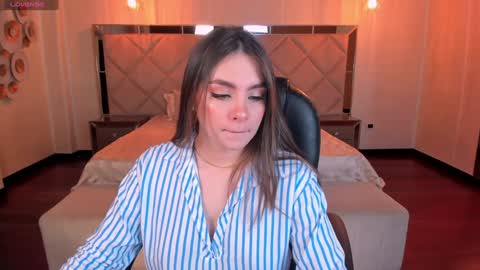 ELOISA OLIVERO online show from 4, 2, 2025