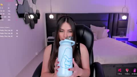 ELOISA OLIVERO online show from 24, 2, 2025