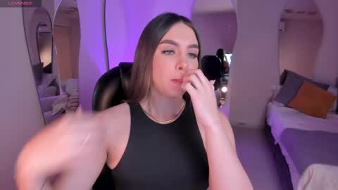 ELOISA OLIVERO online show from 13, 9, 2025