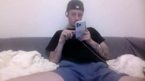 Snapshot of elpatriko9229 chatting on 15, 3, 2026 ElPatriko9229 online show from 15, 3, 2026