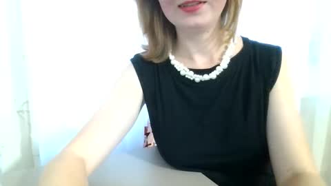 Snapshot of elsamartinez22 chatting on 10, 10, 2025 ElsaMartinez22 online show from 10, 10, 2025