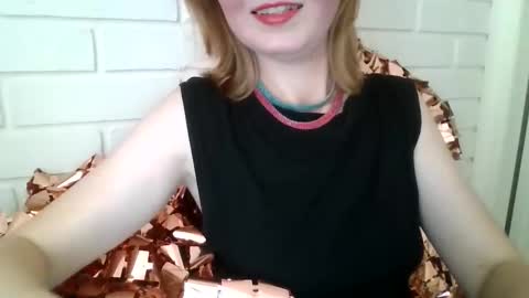 Snapshot of elsamartinez22 chatting on 15, 10, 2025 ElsaMartinez22 online show from 15, 10, 2025