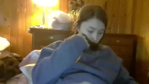 Elsie Rain online show from 4, 12, 2025