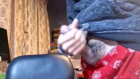 Snapshot of elvergg1 chatting on 1, 12, 2025 elvergg1 online show from 1, 12, 2025