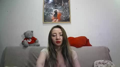 Snapshot of elvinasweet chatting on 3, 11, 2025 ElvinaSweet online show from 3, 11, 2025