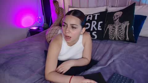 Snapshot of ely_maldox chatting on 24, 2, 2025 Ely online show from 24, 2, 2025