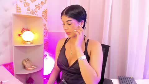 Ema Lambert  online show from 12, 11, 2025