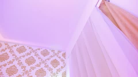 Ema Lambert  online show from 18, 3, 2026