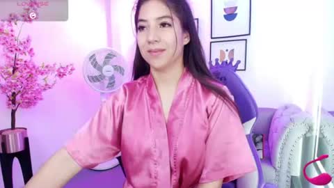 Snapshot of ema_louisx chatting on 4, 7, 2026 Ema louisx online show from 4, 7, 2026
