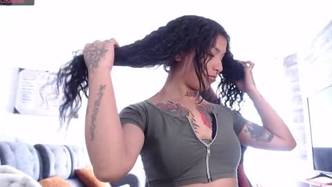 ema_ploxx online show from 23, 1, 2025