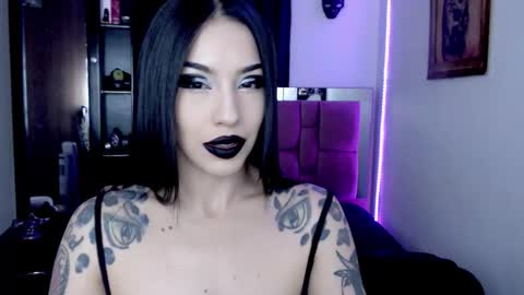 Emerald Black online show from 11, 2, 2026