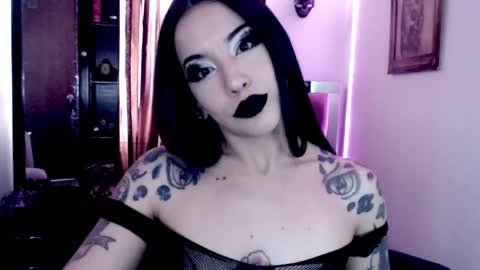 Emerald Black online show from 31, 3, 2026