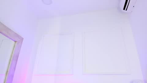 emelie_89 online show from 10, 2, 2025