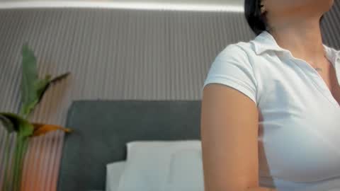 emelie_89 online show from 26, 3, 2026