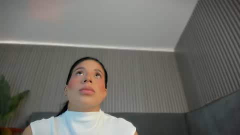 emelie_89 online show from 13, 6, 2026