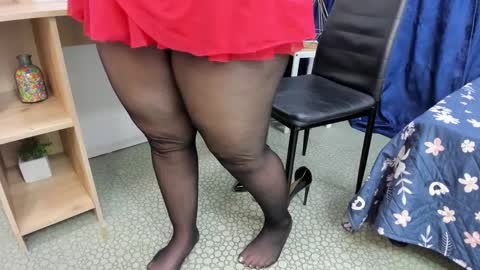 Snapshot of emely_garcia chatting on 9, 12, 2024 Emely   online show from 9, 12, 2024