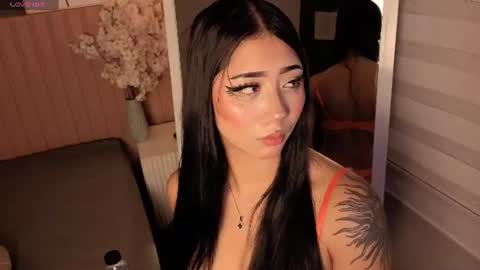 Snapshot of emely_moon_ chatting on 31, 7, 2026 online show from 31, 7, 2026