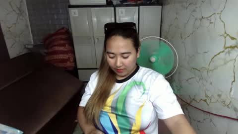 Emely online show from 9, 7, 2026