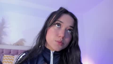 Snapshot of emelyy_carter chatting on 17, 2, 2025 Emy online show from 17, 2, 2025