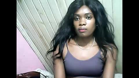 Emerence9794 online show from 16, 4, 2026