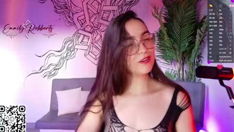 Emmily Roberts online show from 30, 4, 2026