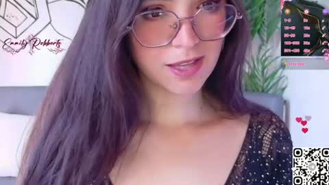 Snapshot of emi_roberts chatting on 23, 6, 2026 Emmily Roberts online show from 23, 6, 2026