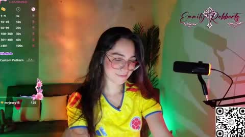 Snapshot of emi_roberts chatting on 28, 6, 2026 Emmily Roberts online show from 28, 6, 2026