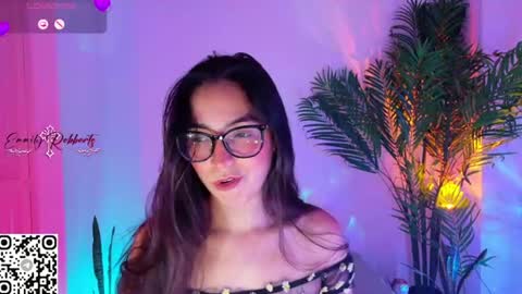 Snapshot of emi_roberts chatting on 1, 8, 2026 Emmily Roberts online show from 1, 8, 2026