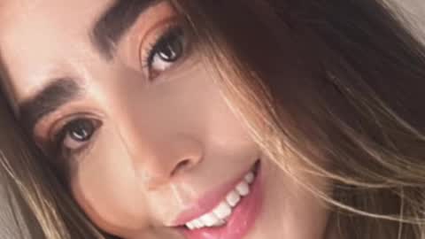 emi_royse online show from 12, 3, 2025