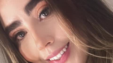 emi_royse online show from 6, 10, 2025