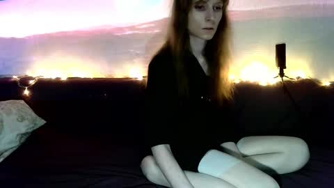 emiblossom online show from 2, 10, 2025