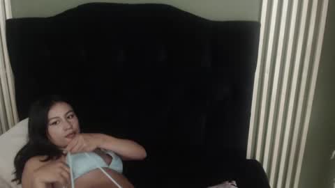 Emilia Gomez online show from 15, 1, 2025