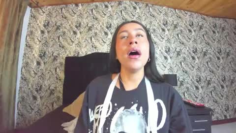 Emilia Gomez online show from 5, 12, 2025