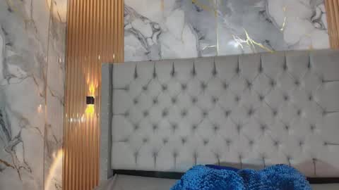 Emiily Carter online show from 27, 9, 2025