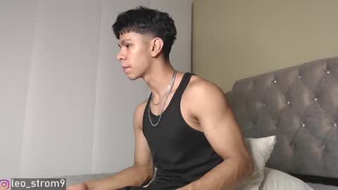 emile_239 online show from 22, 1, 2025