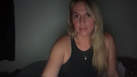 Snapshot of emilelovesyou chatting on 26, 5, 2026 emilelovesyou online show from 26, 5, 2026