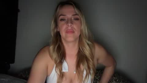 emilelovesyou online show from 25, 6, 2026