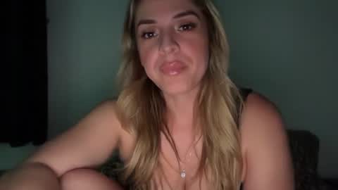 emilelovesyou online show from 17, 7, 2026