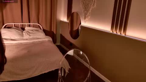 emilia_dream online show from 29, 7, 2026