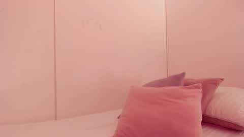 Snapshot of emilia_ghendle chatting on 10, 12, 2024 Emilia Big Boobs online show from 10, 12, 2024