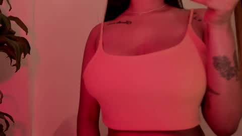 Snapshot of emilia_ghendle chatting on 3, 3, 2025 Emilia Big Boobs online show from 3, 3, 2025